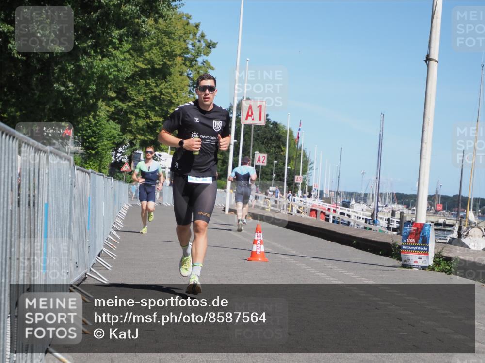 17.08.2025 - KN Förde Triathlon 2025 KatJ http://msf.ph/oto/8587564 17.08.2025 13:30:49 Laufen 434, 450 meine-sportfotos.de
