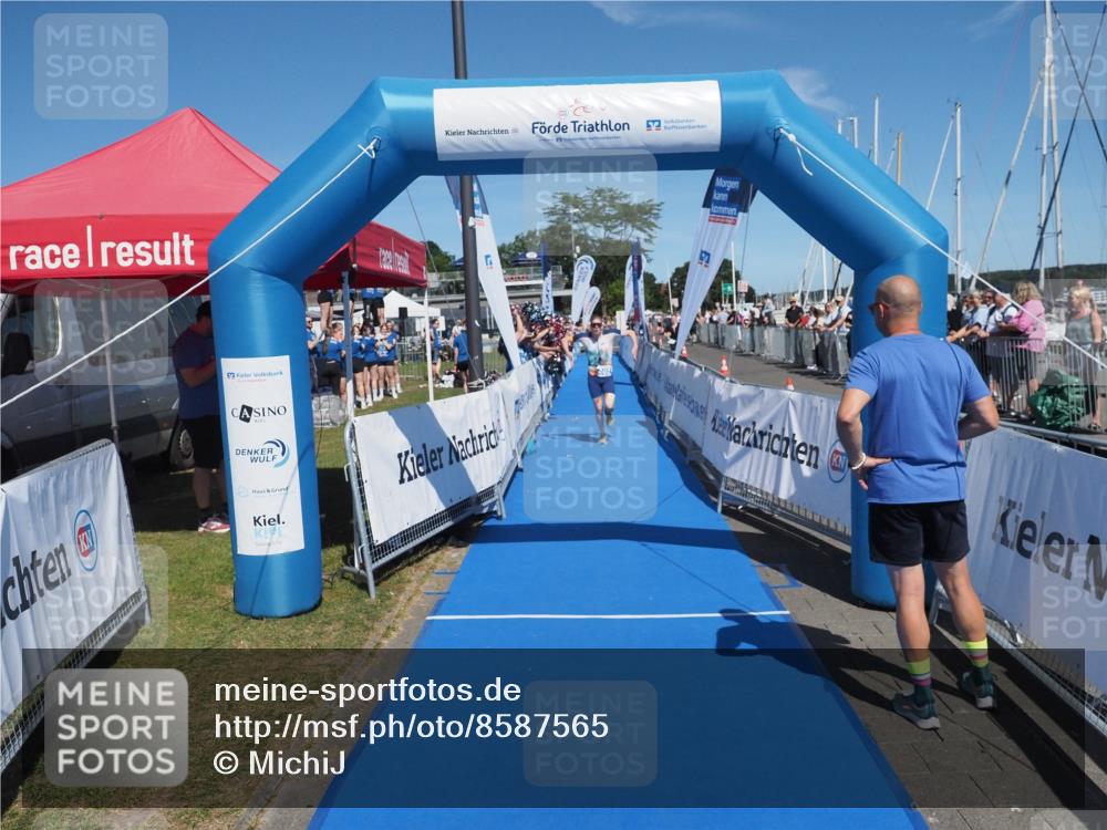 17.08.2025 - KN Förde Triathlon 2025 MichiJ http://msf.ph/oto/8587565 17.08.2025 13:42:15 Laufen 402 meine-sportfotos.de