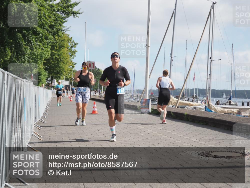 17.08.2025 - KN Förde Triathlon 2025 KatJ http://msf.ph/oto/8587567 17.08.2025 10:13:04 Laufen 107, 141, 168 meine-sportfotos.de