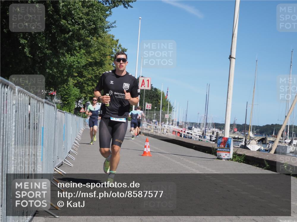 17.08.2025 - KN Förde Triathlon 2025 KatJ http://msf.ph/oto/8587577 17.08.2025 13:30:50 Laufen 434, 450 meine-sportfotos.de
