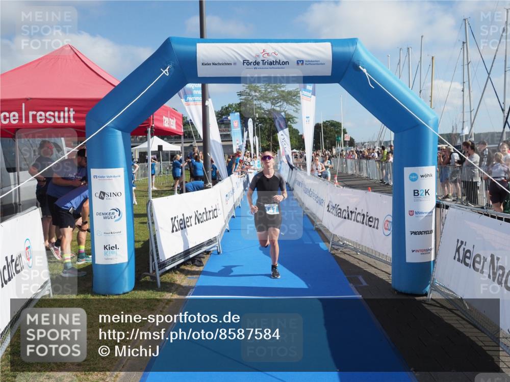 17.08.2025 - KN Förde Triathlon 2025 MichiJ http://msf.ph/oto/8587584 17.08.2025 10:27:53 Laufen 147 meine-sportfotos.de
