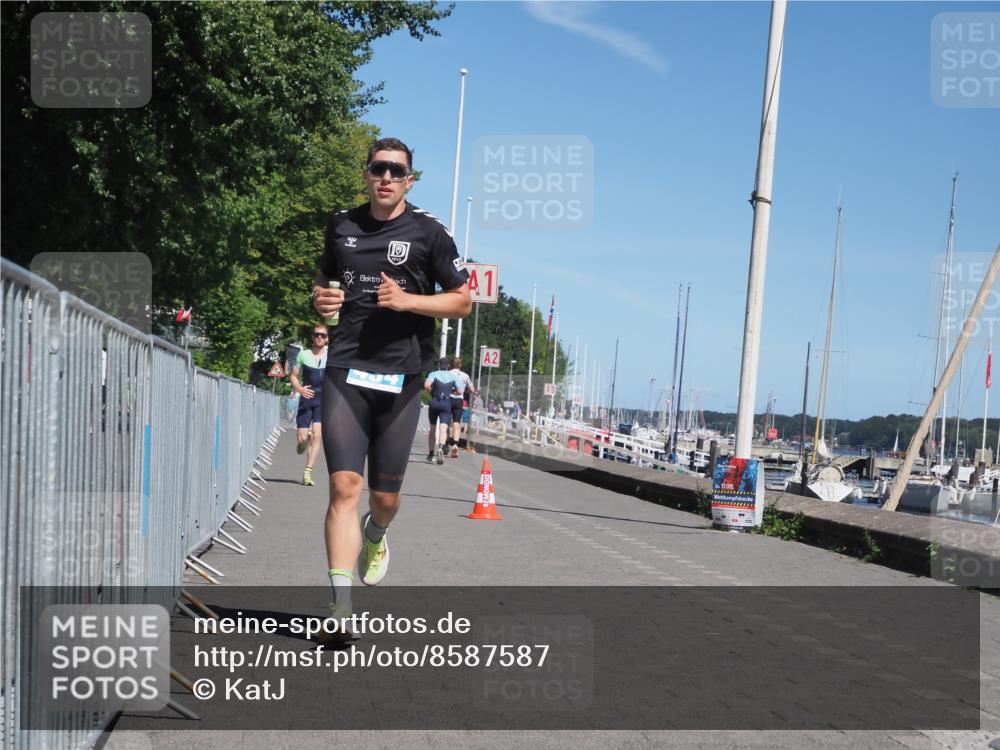 17.08.2025 - KN Förde Triathlon 2025 KatJ http://msf.ph/oto/8587587 17.08.2025 13:30:50 Laufen 434, 450 meine-sportfotos.de