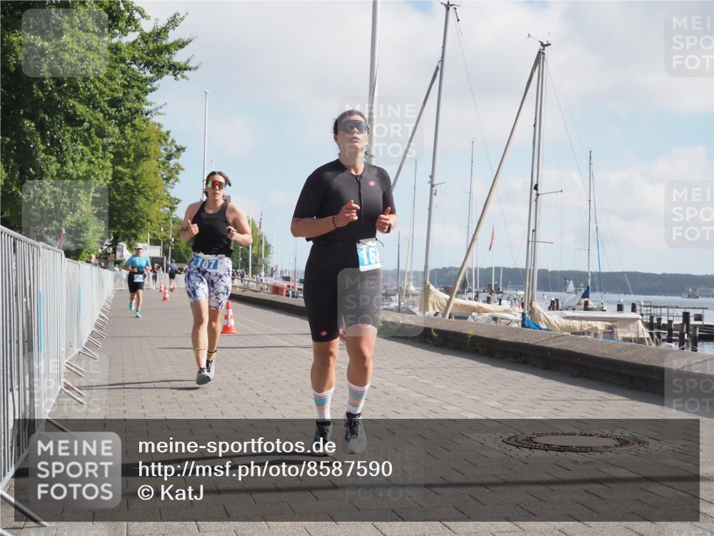 17.08.2025 - KN Förde Triathlon 2025 KatJ http://msf.ph/oto/8587590 17.08.2025 10:13:05 Laufen 107, 141, 168 meine-sportfotos.de