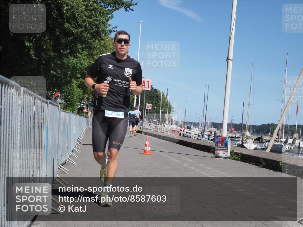 17.08.2025 - KN Förde Triathlon 2025 KatJ http://msf.ph/oto/8587603 17.08.2025 13:30:50 Laufen 434, 450 meine-sportfotos.de