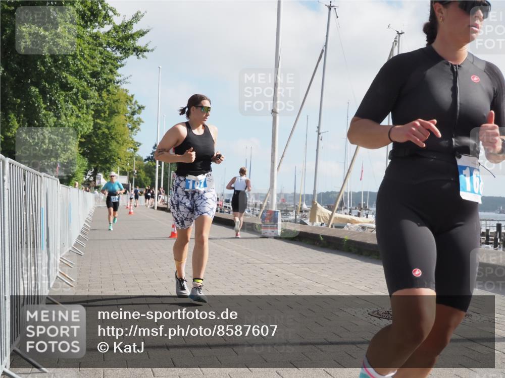 17.08.2025 - KN Förde Triathlon 2025 KatJ http://msf.ph/oto/8587607 17.08.2025 10:13:06 Laufen 107, 141, 168 meine-sportfotos.de