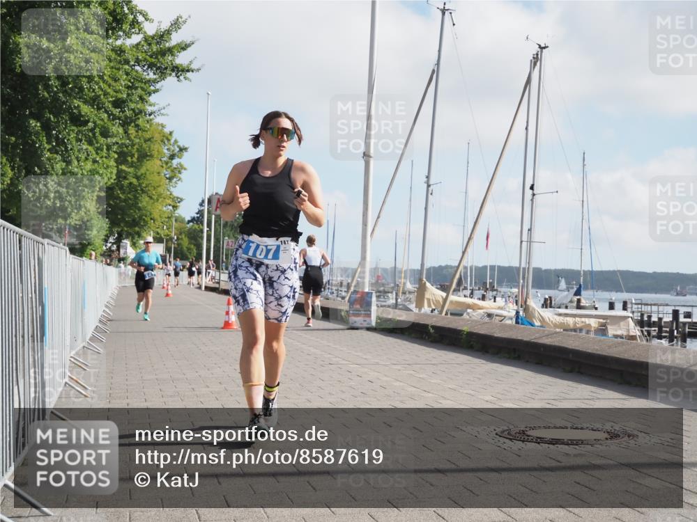 17.08.2025 - KN Förde Triathlon 2025 KatJ http://msf.ph/oto/8587619 17.08.2025 10:13:06 Laufen 107, 141, 168 meine-sportfotos.de