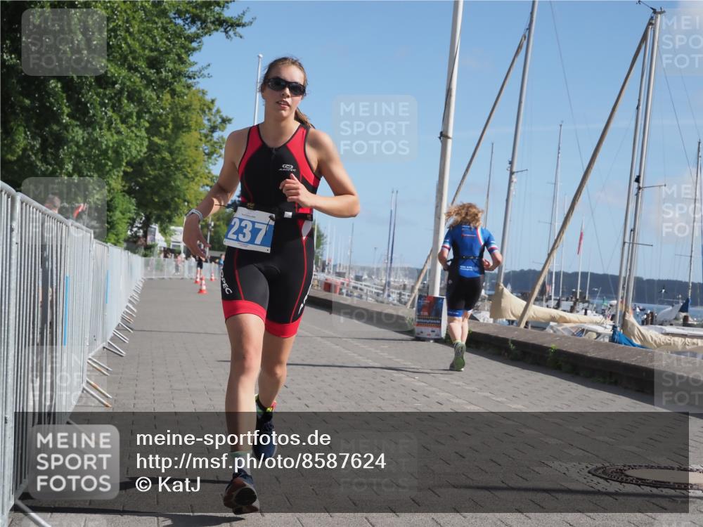 17.08.2025 - KN Förde Triathlon 2025 KatJ http://msf.ph/oto/8587624 17.08.2025 10:37:35 Laufen 237 meine-sportfotos.de