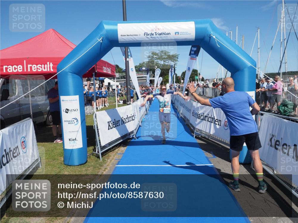 17.08.2025 - KN Förde Triathlon 2025 MichiJ http://msf.ph/oto/8587630 17.08.2025 13:42:16 Laufen 402 meine-sportfotos.de