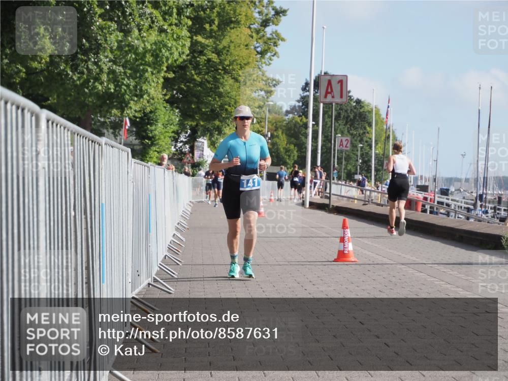 17.08.2025 - KN Förde Triathlon 2025 KatJ http://msf.ph/oto/8587631 17.08.2025 10:13:09 Laufen 107, 141 meine-sportfotos.de