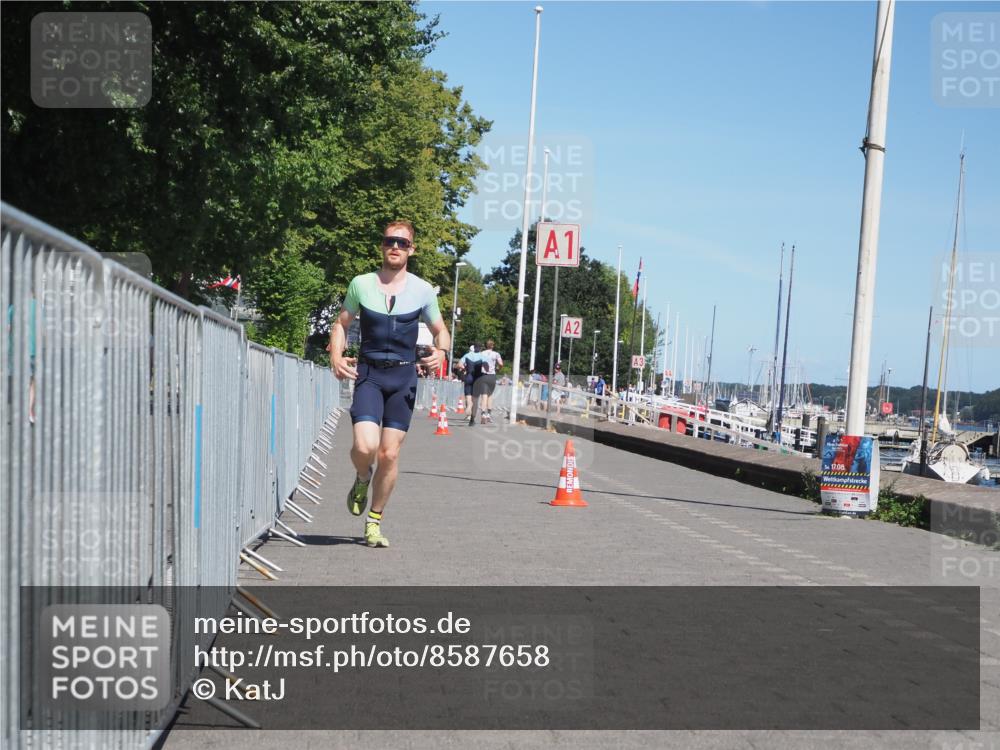 17.08.2025 - KN Förde Triathlon 2025 KatJ http://msf.ph/oto/8587658 17.08.2025 13:30:54 Laufen 434, 450 meine-sportfotos.de