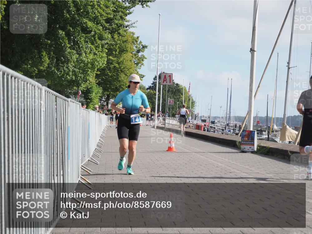 17.08.2025 - KN Förde Triathlon 2025 KatJ http://msf.ph/oto/8587669 17.08.2025 10:13:11 Laufen 141 meine-sportfotos.de