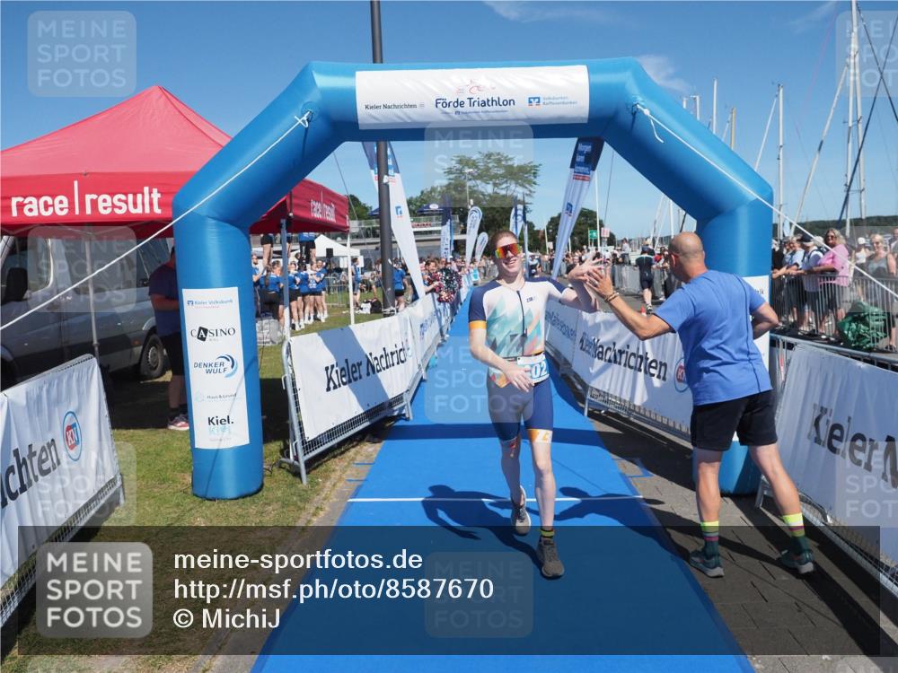 17.08.2025 - KN Förde Triathlon 2025 MichiJ http://msf.ph/oto/8587670 17.08.2025 13:42:17 Laufen 402 meine-sportfotos.de