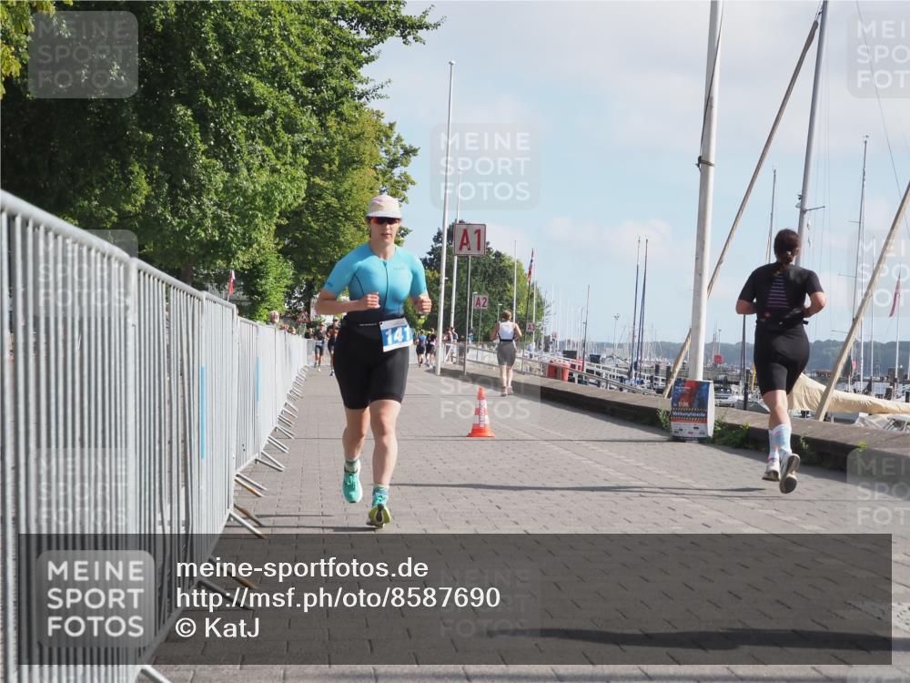 17.08.2025 - KN Förde Triathlon 2025 KatJ http://msf.ph/oto/8587690 17.08.2025 10:13:11 Laufen 141 meine-sportfotos.de