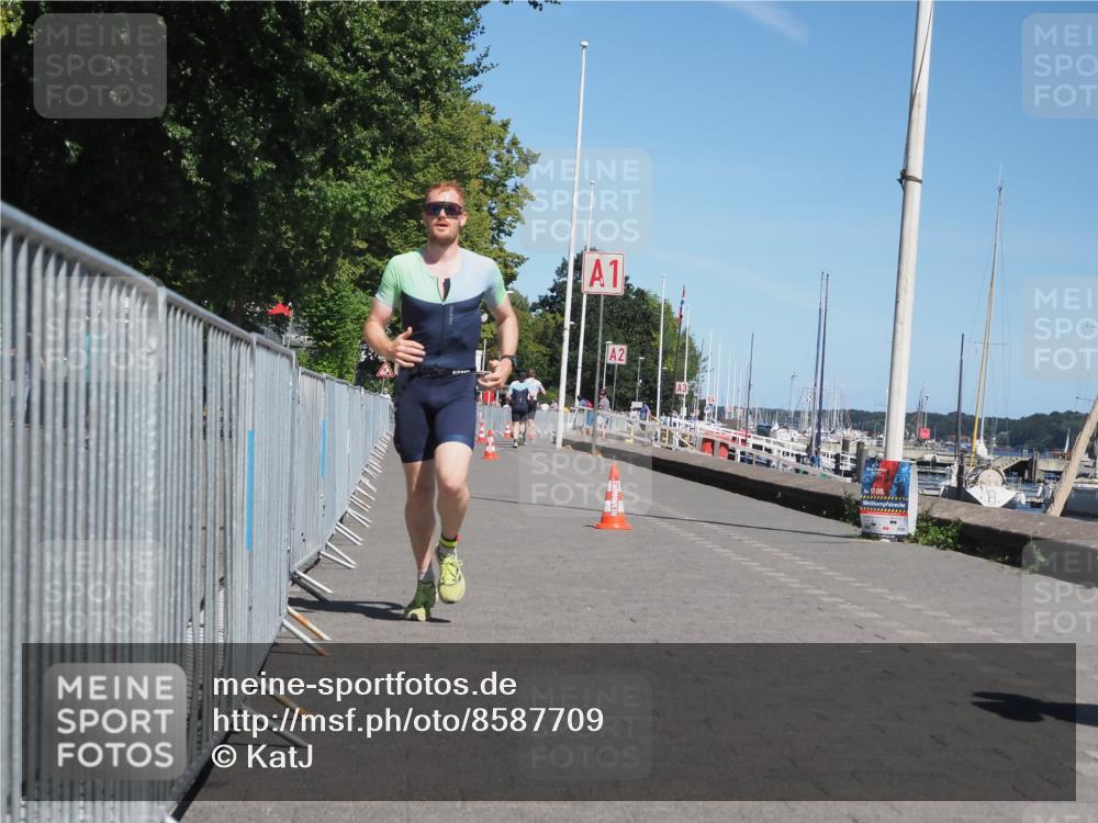 17.08.2025 - KN Förde Triathlon 2025 KatJ http://msf.ph/oto/8587709 17.08.2025 13:30:55 Laufen 450 meine-sportfotos.de