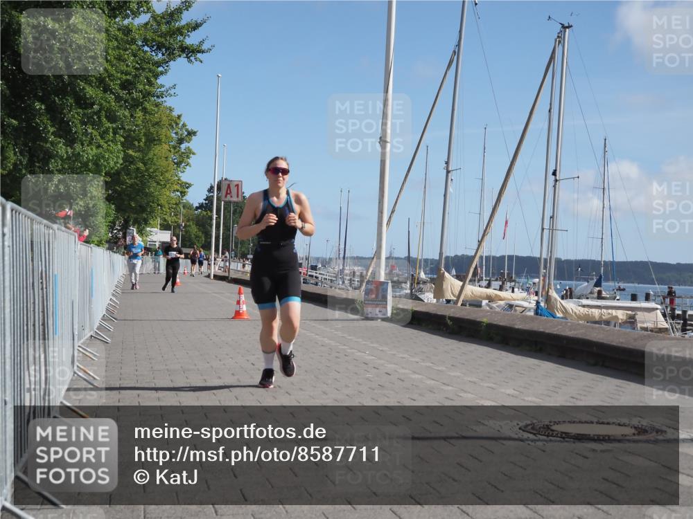 17.08.2025 - KN Förde Triathlon 2025 KatJ http://msf.ph/oto/8587711 17.08.2025 10:38:00 Laufen 174 meine-sportfotos.de