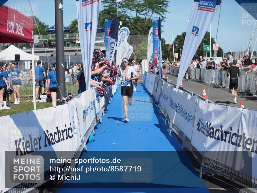 17.08.2025 - KN Förde Triathlon 2025 MichiJ http://msf.ph/oto/8587719 17.08.2025 13:42:37 Laufen 419 meine-sportfotos.de