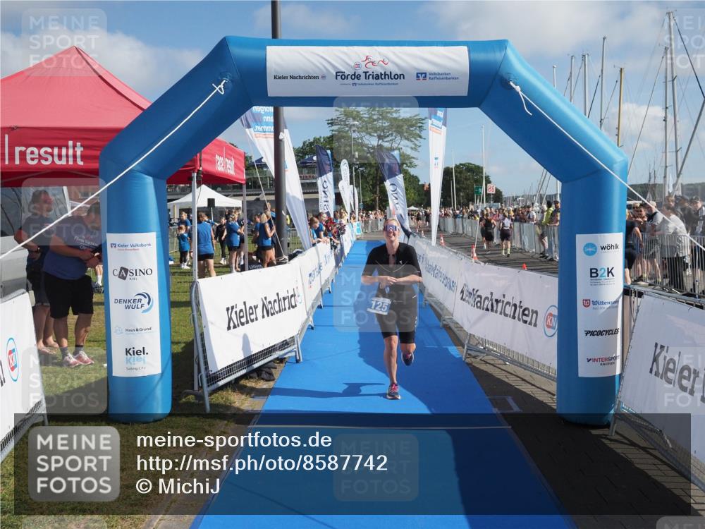 17.08.2025 - KN Förde Triathlon 2025 MichiJ http://msf.ph/oto/8587742 17.08.2025 10:28:00 Laufen 125 meine-sportfotos.de