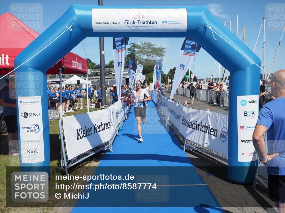 17.08.2025 - KN Förde Triathlon 2025 MichiJ http://msf.ph/oto/8587774 17.08.2025 13:42:39 Laufen 415, 419 meine-sportfotos.de