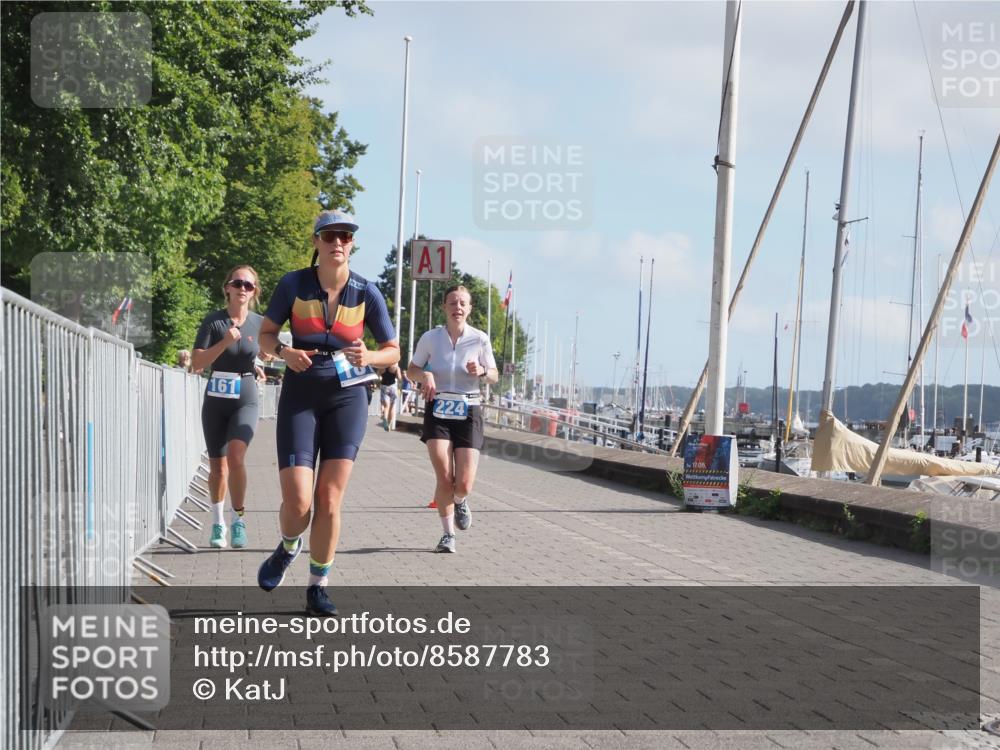 17.08.2025 - KN Förde Triathlon 2025 KatJ http://msf.ph/oto/8587783 17.08.2025 10:13:28 Laufen 161, 181, 224 meine-sportfotos.de