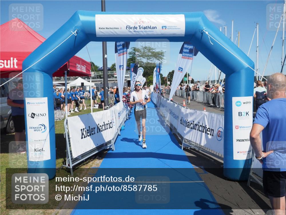 17.08.2025 - KN Förde Triathlon 2025 MichiJ http://msf.ph/oto/8587785 17.08.2025 13:42:39 Laufen 415, 419 meine-sportfotos.de