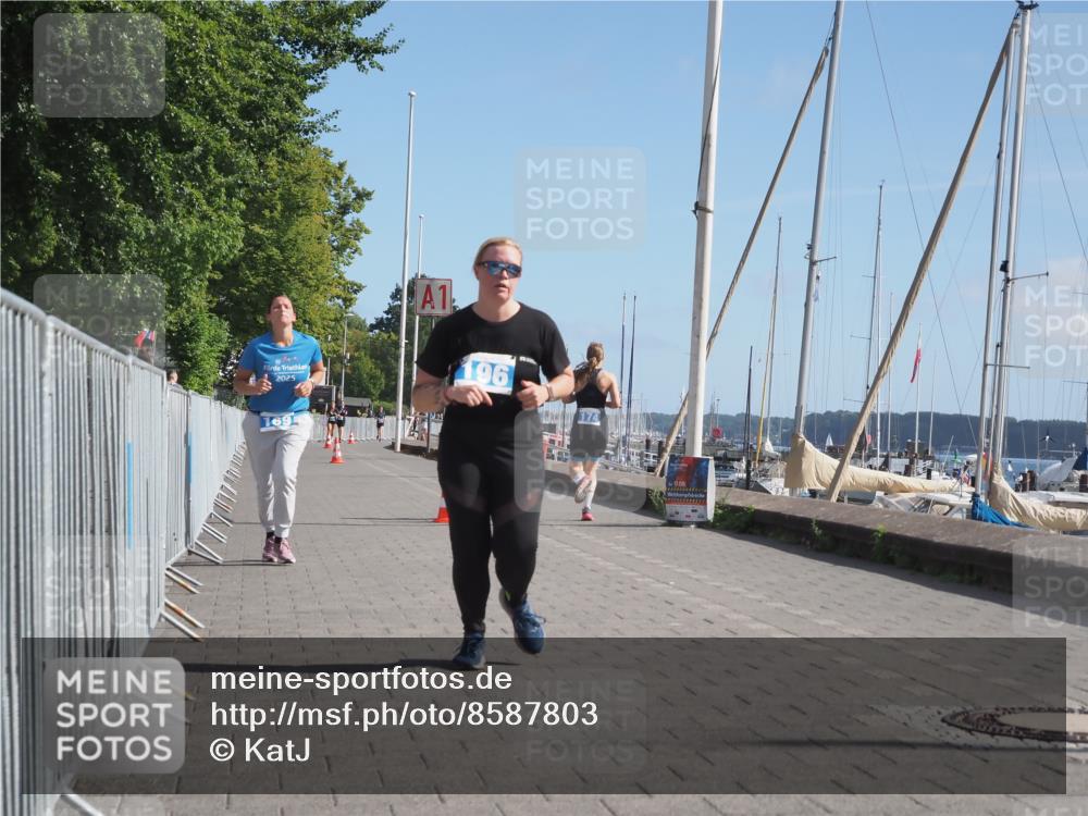 17.08.2025 - KN Förde Triathlon 2025 KatJ http://msf.ph/oto/8587803 17.08.2025 10:38:11 Laufen 169, 196 meine-sportfotos.de
