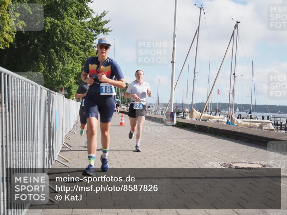 17.08.2025 - KN Förde Triathlon 2025 KatJ http://msf.ph/oto/8587826 17.08.2025 10:13:30 Laufen 161, 181, 224 meine-sportfotos.de