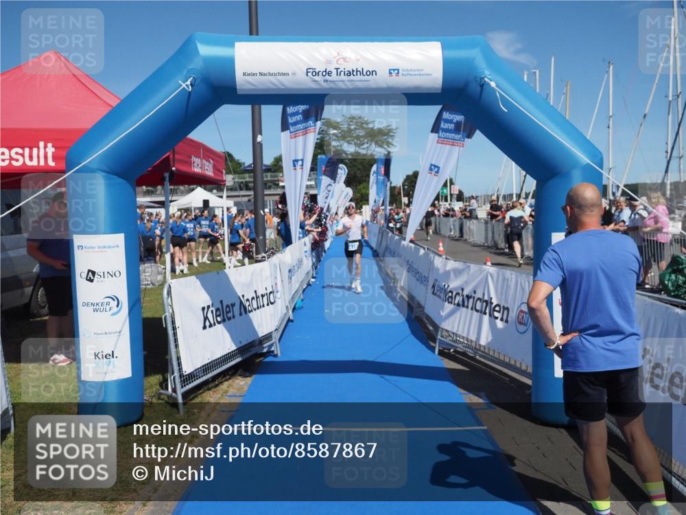 17.08.2025 - KN Förde Triathlon 2025 MichiJ http://msf.ph/oto/8587867 17.08.2025 13:42:41 Laufen 415, 419 meine-sportfotos.de