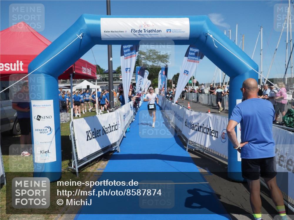 17.08.2025 - KN Förde Triathlon 2025 MichiJ http://msf.ph/oto/8587874 17.08.2025 13:42:41 Laufen 415, 419 meine-sportfotos.de