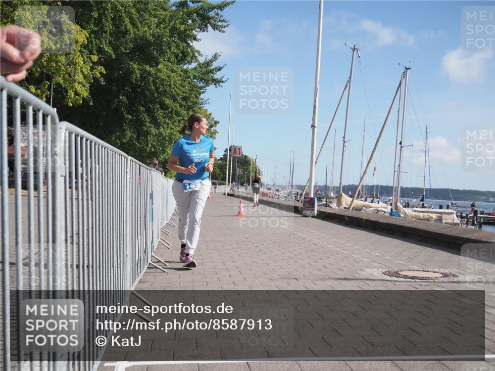 17.08.2025 - KN Förde Triathlon 2025 KatJ http://msf.ph/oto/8587913 17.08.2025 10:38:14 Laufen 169, 196 meine-sportfotos.de
