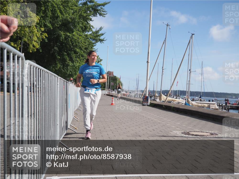 17.08.2025 - KN Förde Triathlon 2025 KatJ http://msf.ph/oto/8587938 17.08.2025 10:38:15 Laufen 169, 196 meine-sportfotos.de