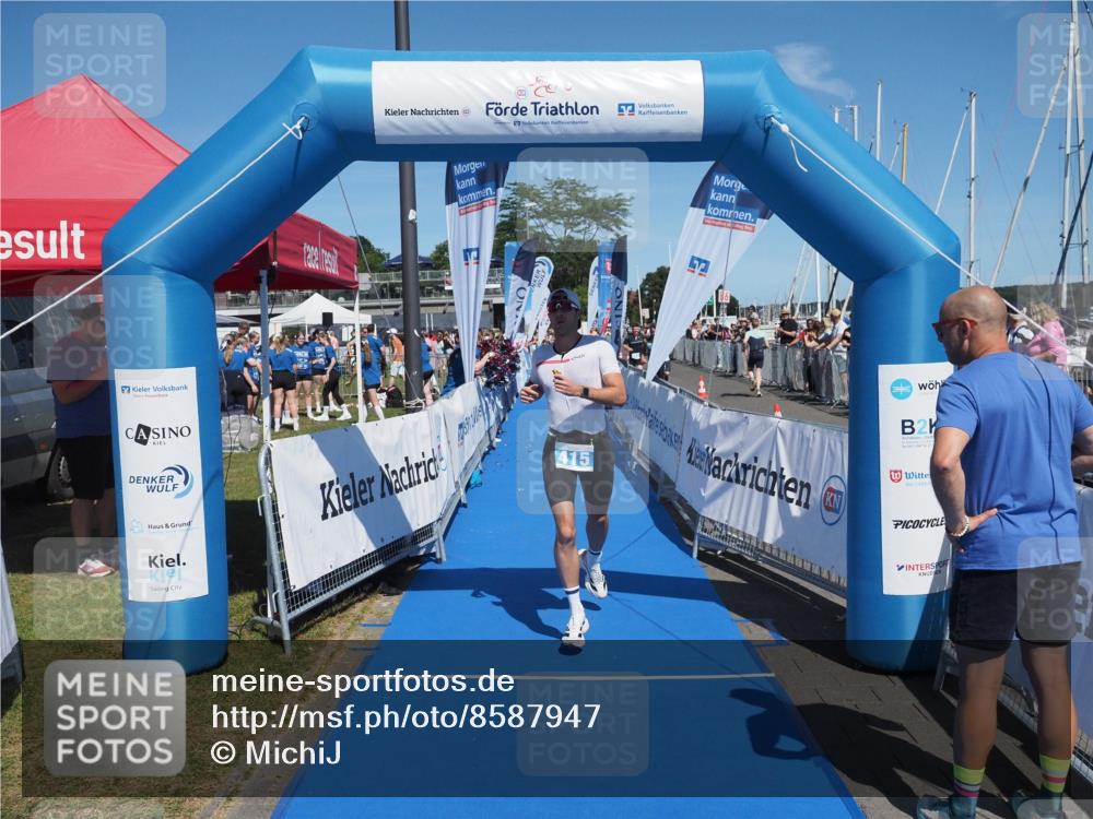 17.08.2025 - KN Förde Triathlon 2025 MichiJ http://msf.ph/oto/8587947 17.08.2025 13:42:43 Laufen 415, 419 meine-sportfotos.de