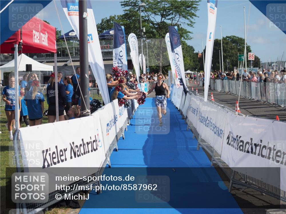 17.08.2025 - KN Förde Triathlon 2025 MichiJ http://msf.ph/oto/8587962 17.08.2025 10:28:44 Laufen 107 meine-sportfotos.de