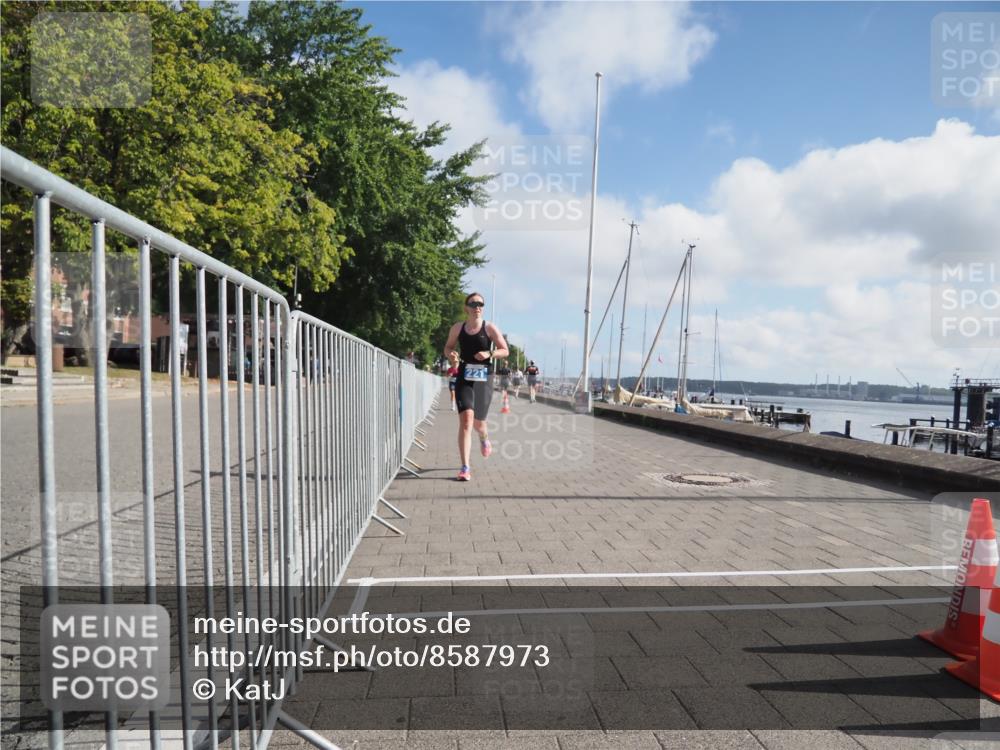 17.08.2025 - KN Förde Triathlon 2025 KatJ http://msf.ph/oto/8587973 17.08.2025 10:13:44 Laufen 137, 221 meine-sportfotos.de