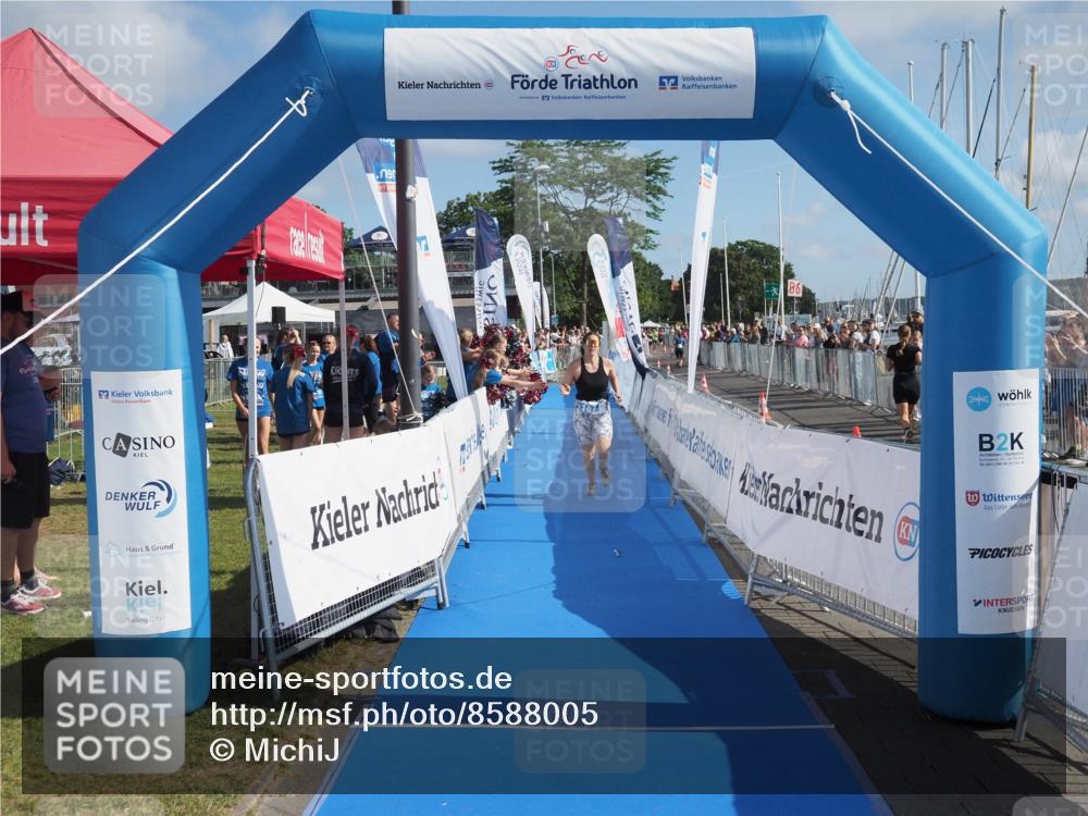 17.08.2025 - KN Förde Triathlon 2025 MichiJ http://msf.ph/oto/8588005 17.08.2025 10:28:46 Laufen 107 meine-sportfotos.de