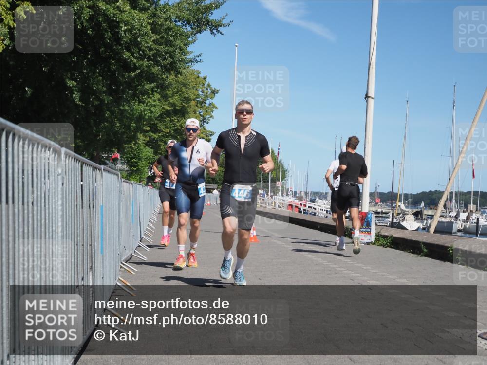 17.08.2025 - KN Förde Triathlon 2025 KatJ http://msf.ph/oto/8588010 17.08.2025 13:31:39 Laufen 417, 437, 446 meine-sportfotos.de