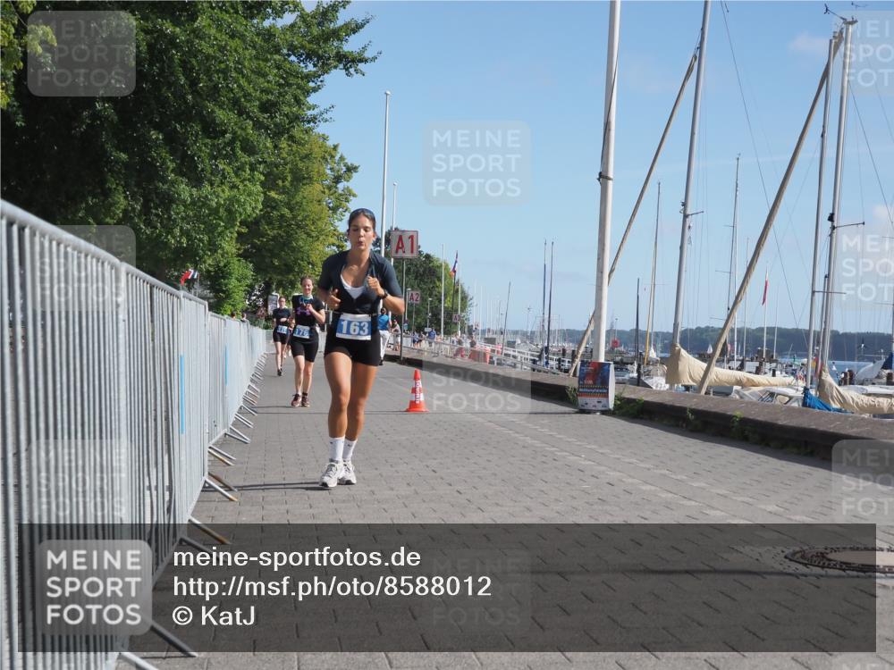 17.08.2025 - KN Förde Triathlon 2025 KatJ http://msf.ph/oto/8588012 17.08.2025 10:38:38 Laufen 163, 176 meine-sportfotos.de