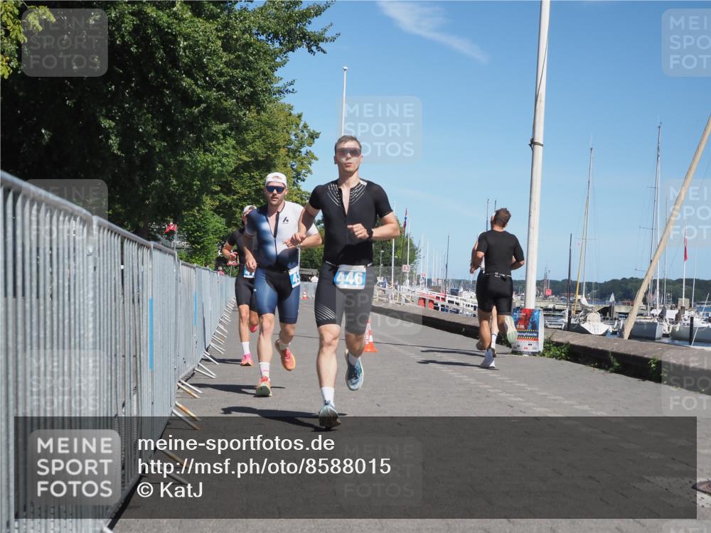 17.08.2025 - KN Förde Triathlon 2025 KatJ http://msf.ph/oto/8588015 17.08.2025 13:31:39 Laufen 417, 437, 446 meine-sportfotos.de