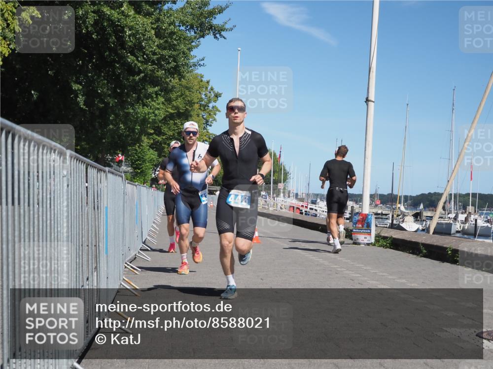 17.08.2025 - KN Förde Triathlon 2025 KatJ http://msf.ph/oto/8588021 17.08.2025 13:31:39 Laufen 417, 437, 446 meine-sportfotos.de