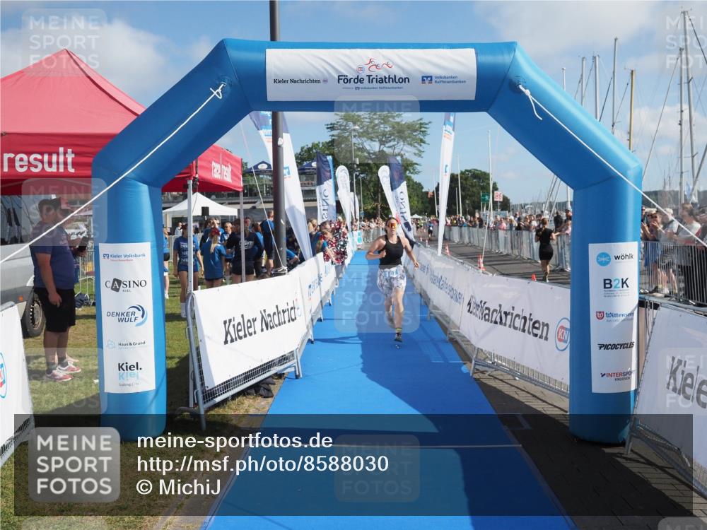 17.08.2025 - KN Förde Triathlon 2025 MichiJ http://msf.ph/oto/8588030 17.08.2025 10:28:47 Laufen 107 meine-sportfotos.de