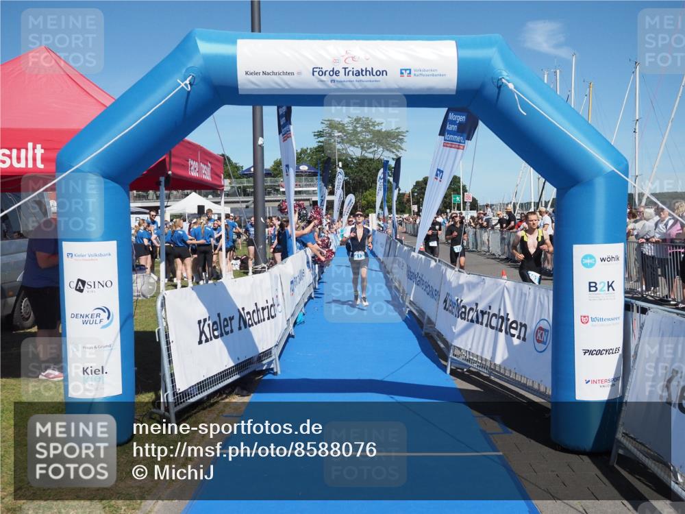 17.08.2025 - KN Förde Triathlon 2025 MichiJ http://msf.ph/oto/8588076 17.08.2025 13:44:20 Laufen 413, 422 meine-sportfotos.de