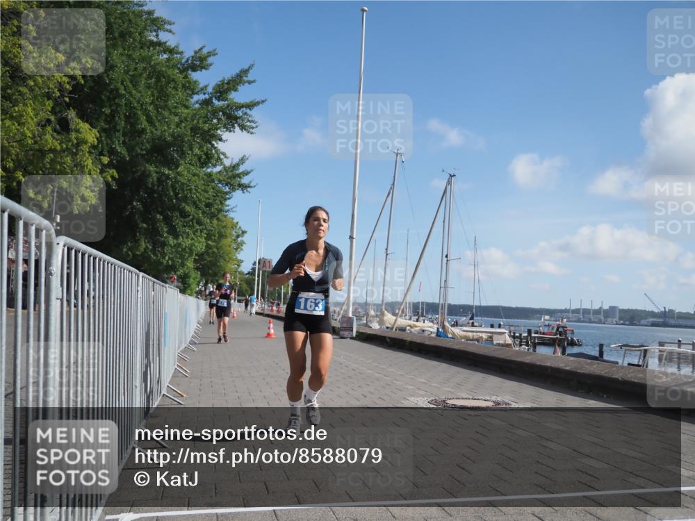 17.08.2025 - KN Förde Triathlon 2025 KatJ http://msf.ph/oto/8588079 17.08.2025 10:38:40 Laufen 163, 176 meine-sportfotos.de