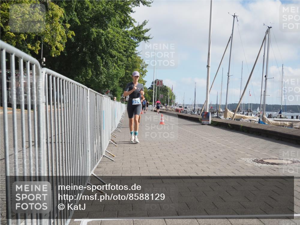 17.08.2025 - KN Förde Triathlon 2025 KatJ http://msf.ph/oto/8588129 17.08.2025 10:14:07 Laufen 145, 254 meine-sportfotos.de
