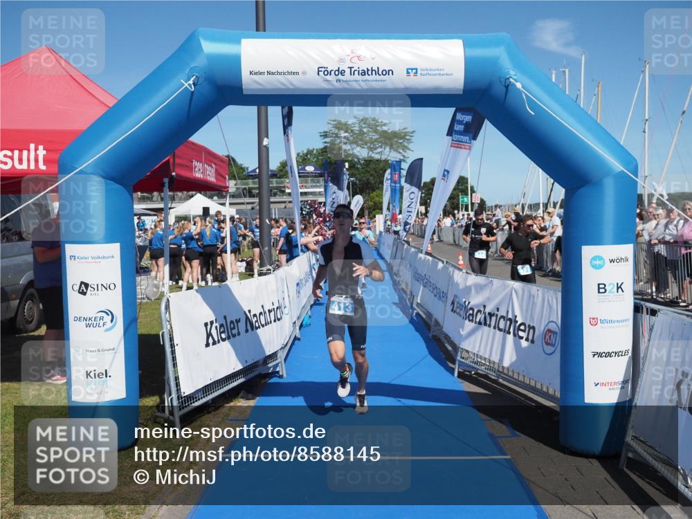 17.08.2025 - KN Förde Triathlon 2025 MichiJ http://msf.ph/oto/8588145 17.08.2025 13:44:22 Laufen 413, 422 meine-sportfotos.de
