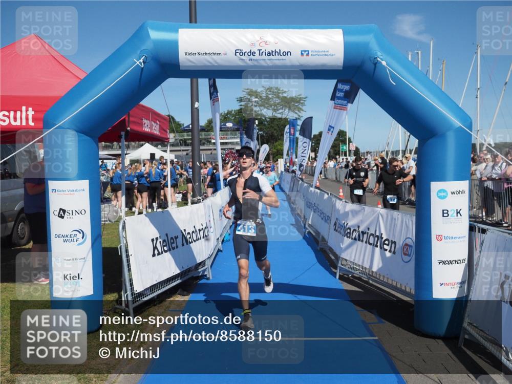 17.08.2025 - KN Förde Triathlon 2025 MichiJ http://msf.ph/oto/8588150 17.08.2025 13:44:22 Laufen 413, 422 meine-sportfotos.de