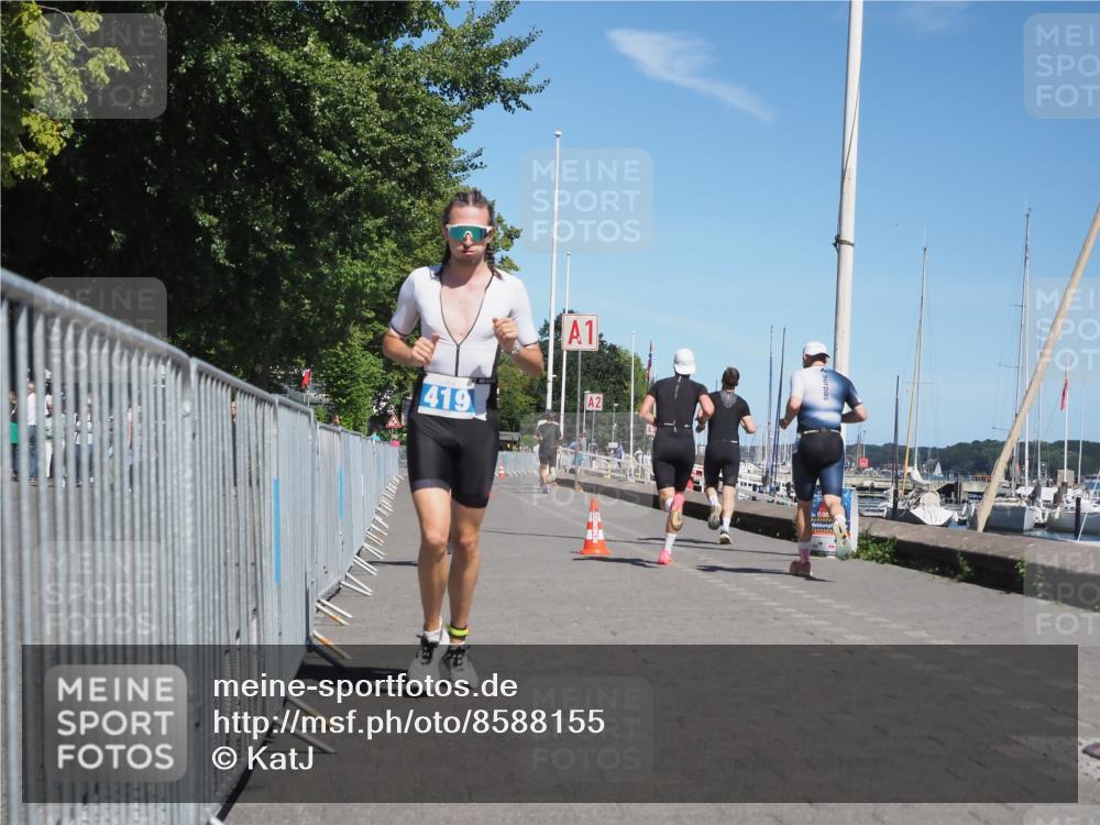 17.08.2025 - KN Förde Triathlon 2025 KatJ http://msf.ph/oto/8588155 17.08.2025 13:31:48 Laufen 419, 422 meine-sportfotos.de