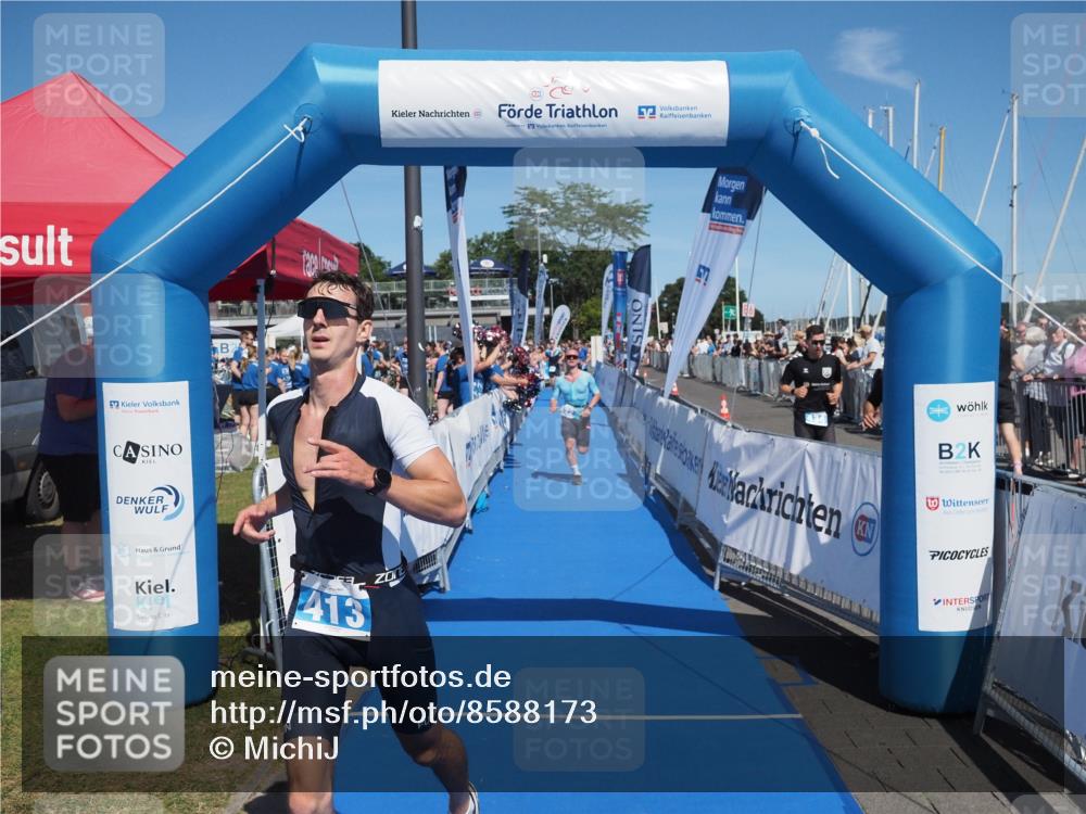 17.08.2025 - KN Förde Triathlon 2025 MichiJ http://msf.ph/oto/8588173 17.08.2025 13:44:22 Laufen 413, 422 meine-sportfotos.de