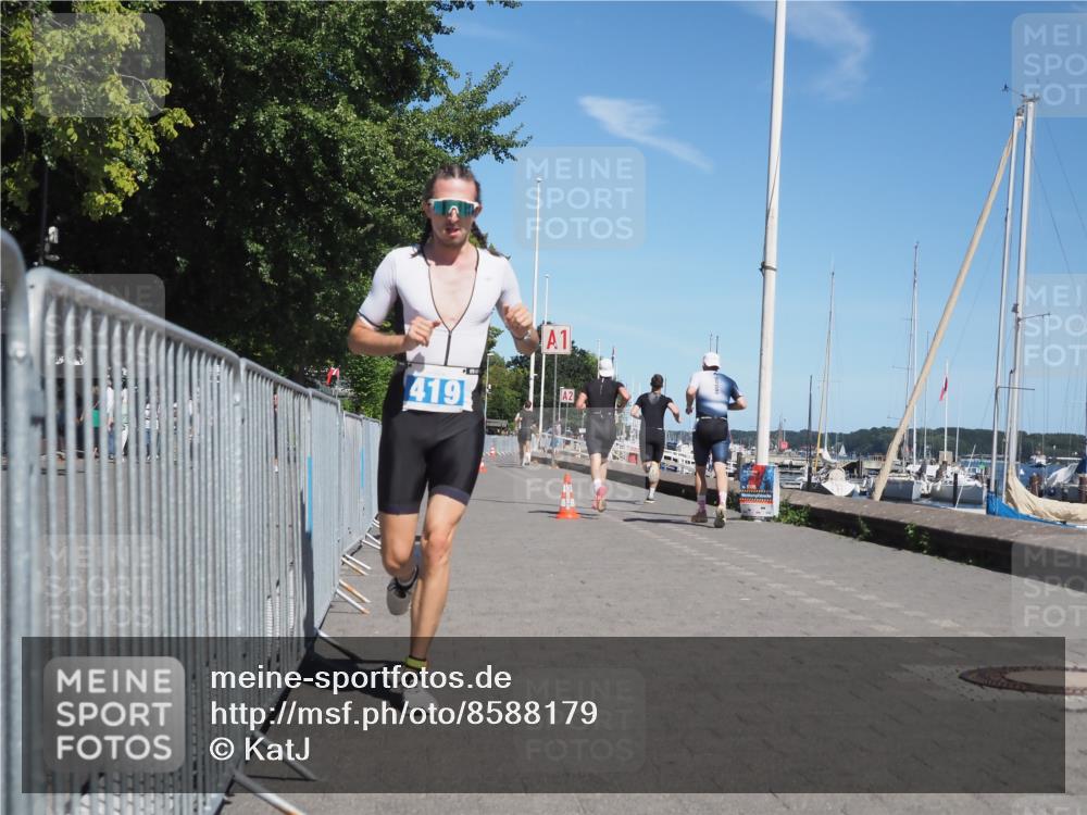 17.08.2025 - KN Förde Triathlon 2025 KatJ http://msf.ph/oto/8588179 17.08.2025 13:31:49 Laufen 419, 422 meine-sportfotos.de