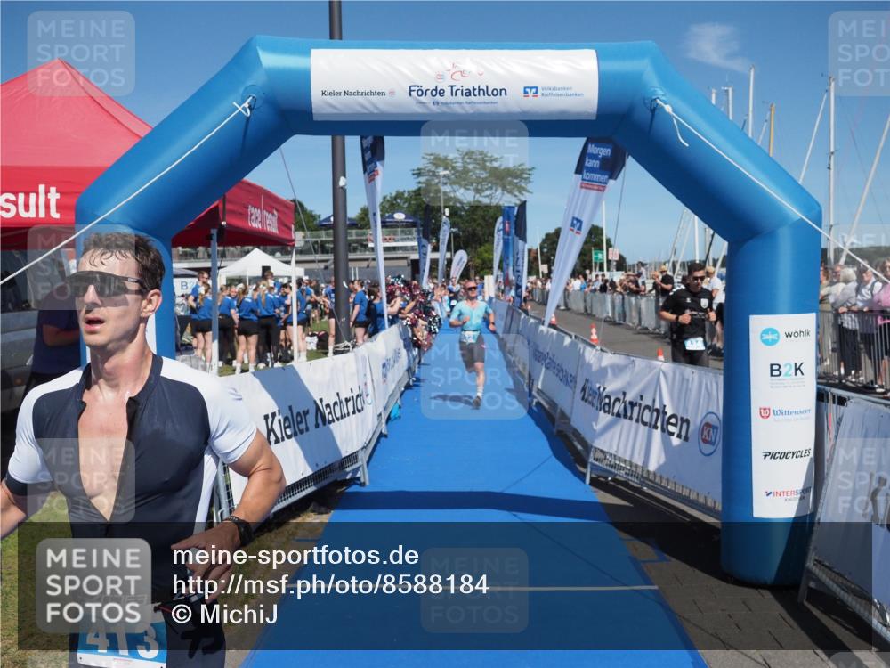 17.08.2025 - KN Förde Triathlon 2025 MichiJ http://msf.ph/oto/8588184 17.08.2025 13:44:23 Laufen 413, 422, 433 meine-sportfotos.de