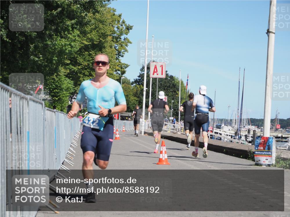 17.08.2025 - KN Förde Triathlon 2025 KatJ http://msf.ph/oto/8588192 17.08.2025 13:31:50 Laufen 419, 422 meine-sportfotos.de