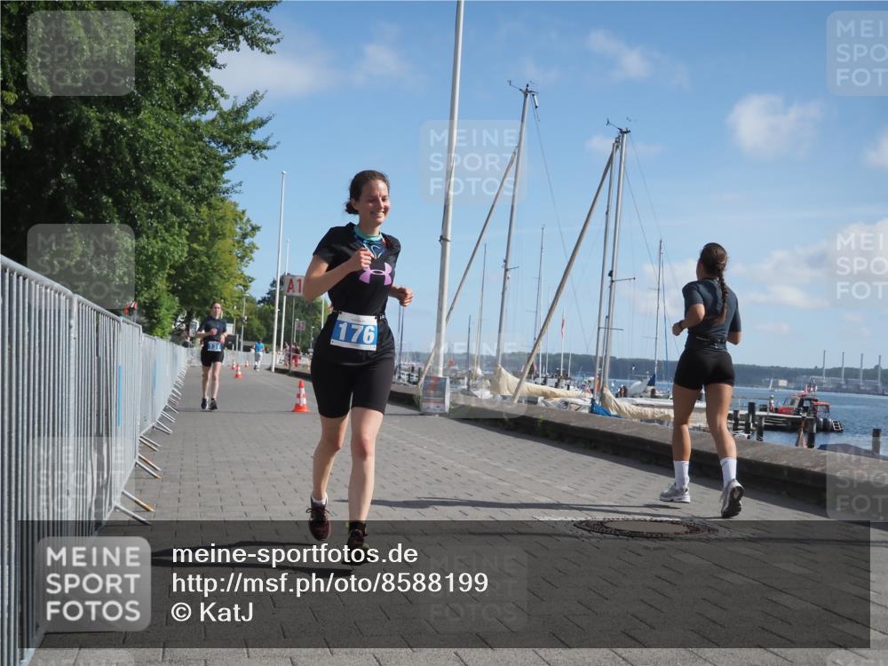 17.08.2025 - KN Förde Triathlon 2025 KatJ http://msf.ph/oto/8588199 17.08.2025 10:38:45 Laufen 131, 176 meine-sportfotos.de